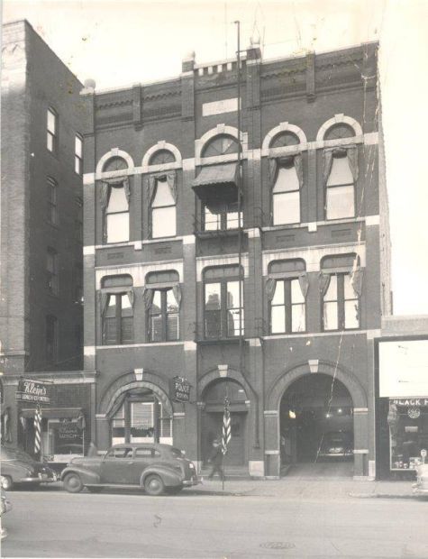 Waterloo City Hall - 619 Lafayette St.